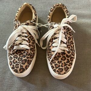 Cheetah sneakers, NEW